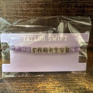 Taylor Swift “swiftie” Bracelet